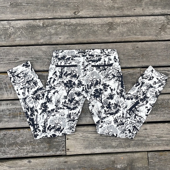 Zara Trafaluc Silhouette Pattern Cropped Pants - Picture 9 of 9